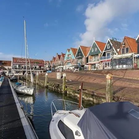 Cosy Apartment At The Lake In Volendam Exterior photo