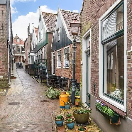 Cosy Apartment At The Lake In Volendam Exterior photo